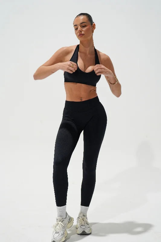 RECOIL LEGGINGS - BLACK Chic Allure