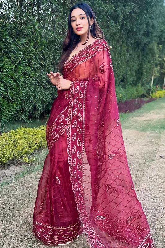 Latest Karwa Chauth Saree Design For Women Fashion-Forward