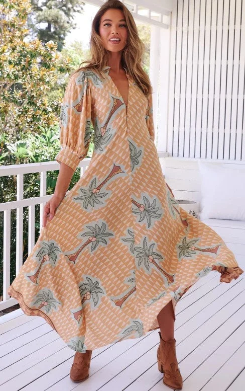 Zoey Maxi dress Sahara Chic Style, Always In Vogue