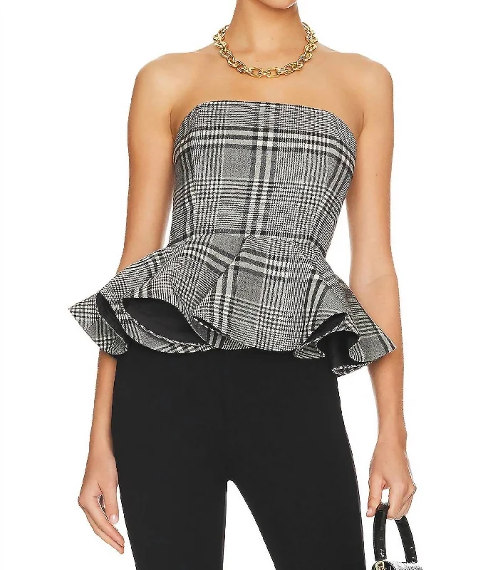 Nelli Top In Black & White Effortless Style